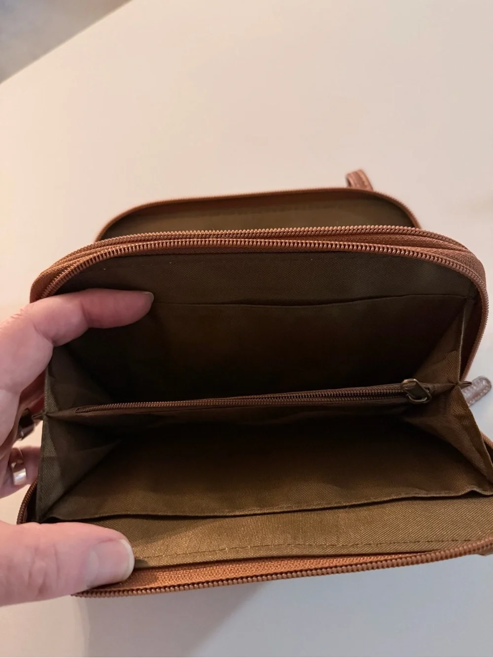 b.o.c. Two-Tone Quilted/Leather Zip Card Case in Brown & Taupe - Picture 3 of 5